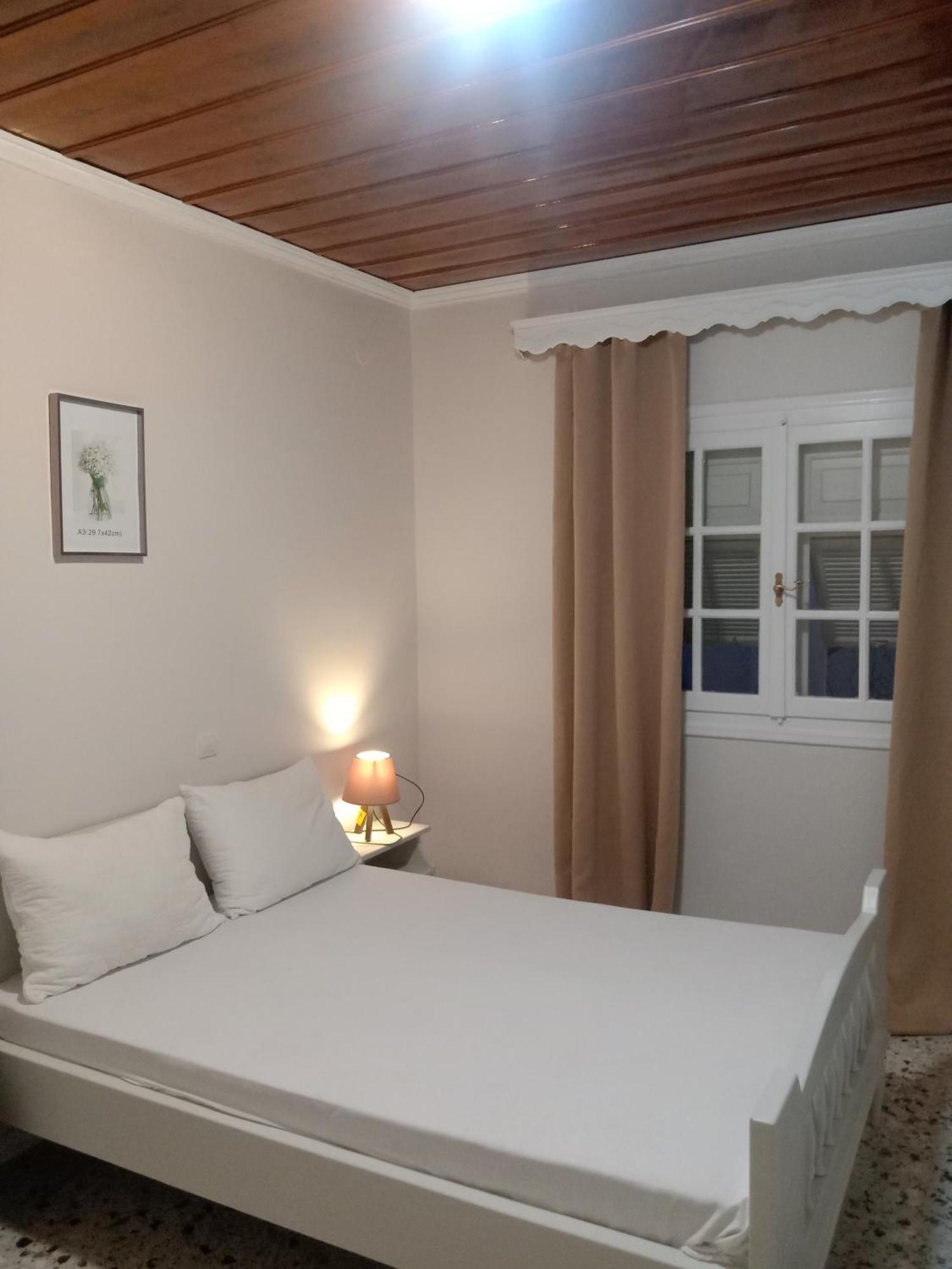 Menegis Apartment Zakynthos Exterior foto